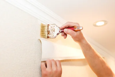 Pose de papier peint au Tréhou — revêtements muraux et toiles de verre
